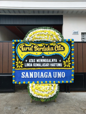 Papan Bunga Duka di Aweku
